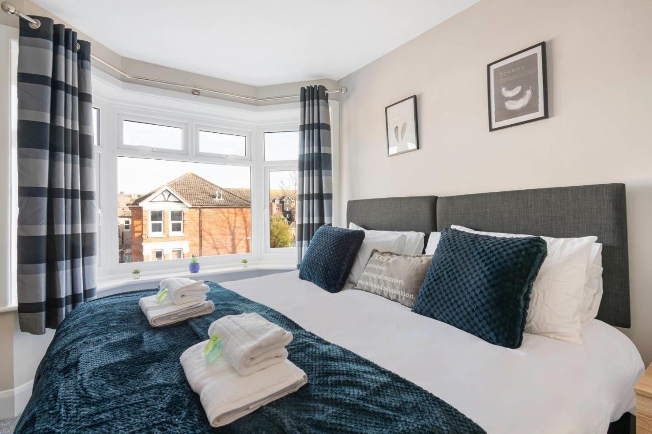 Spacious 3 Bed House, Netflix, Garden, Parking Southampton Bagian luar foto
