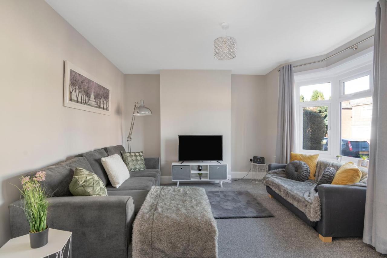 Spacious 3 Bed House, Netflix, Garden, Parking Southampton Bagian luar foto